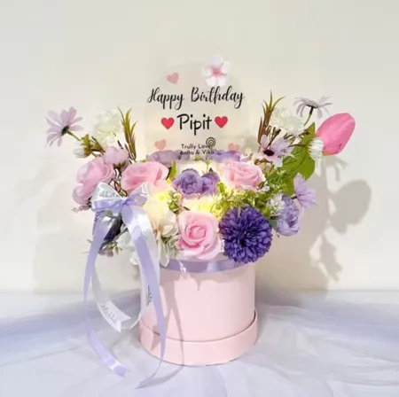 Bloom Box Akrilik Ucapan Ulang Tahun Tuban